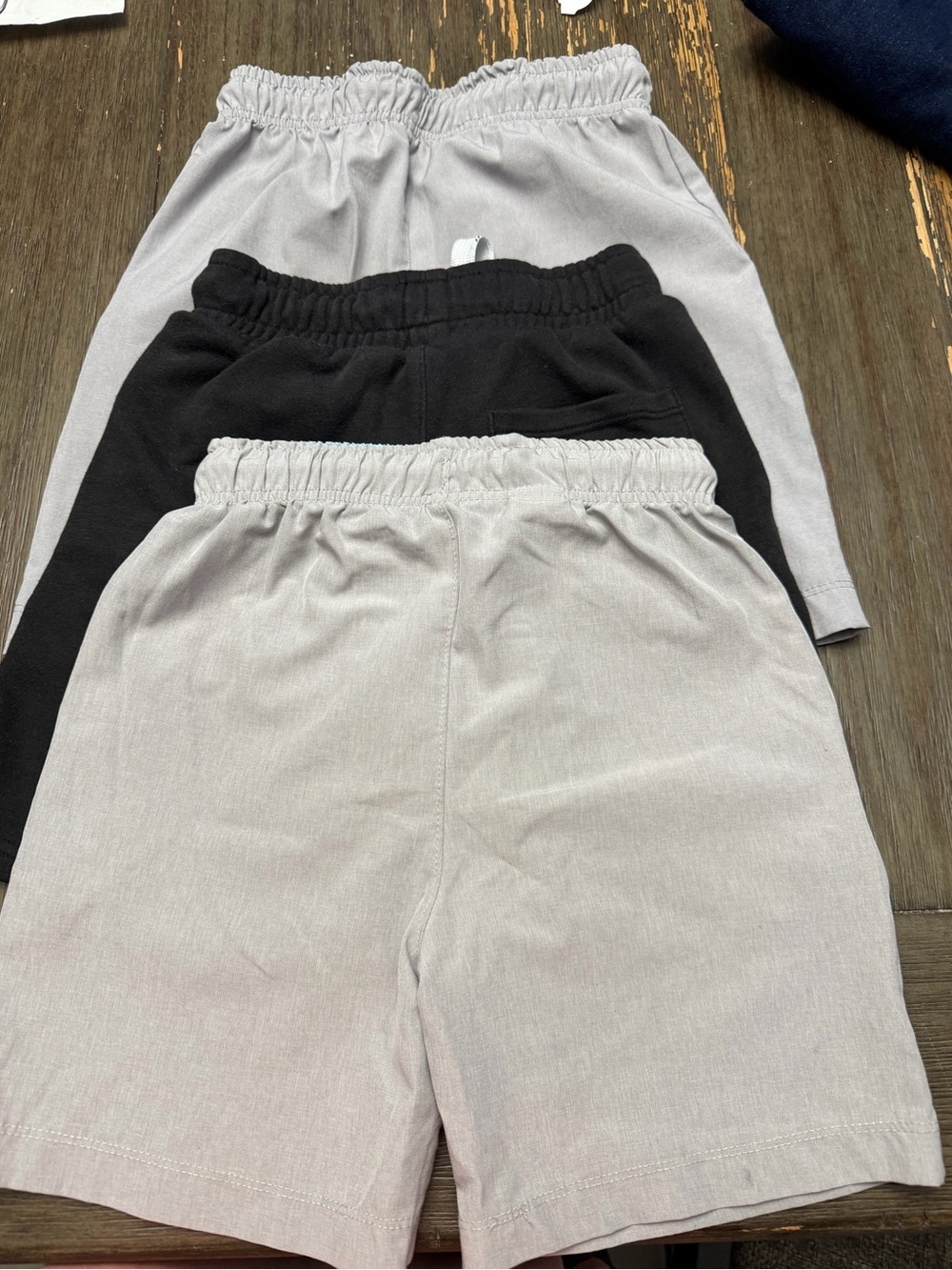 Lot of 3 Boy’s Active Summer Shorts 2 Tommy Bahama 1 Garanimal size 6